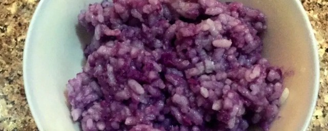 紫薯饭的做法电饭煲（紫薯饭最正宗的做法）