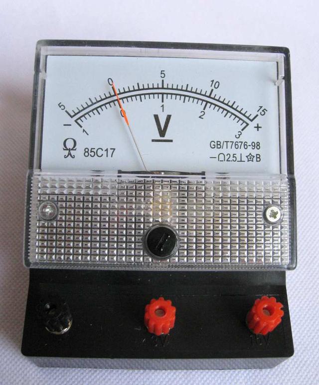 电压表使用四个步骤（电压表测量对象口诀）