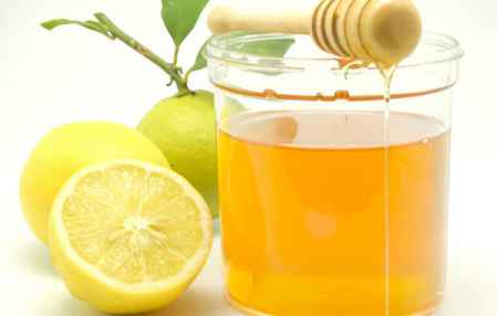 蜂蜜柠檬水的制作方法（柠檬蜂蜜水的做法和功效）