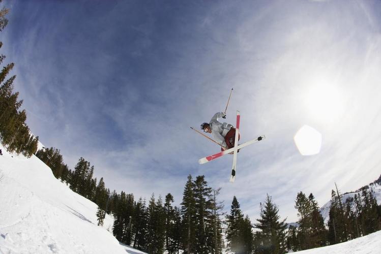 自由式滑雪空中技巧训练模式的特点
